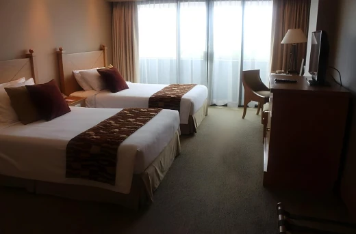 50%Off: A Luxurious Stay Awaits at Heritage Hotel Manila's Deluxe or Club Rooms with optional Buffet Breakfast - Image 6